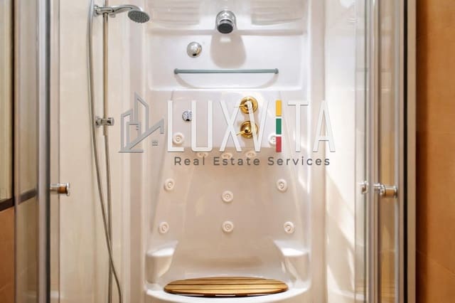 Local Comercial en Zona Centro, Santa Cruz de Tenerife en alquiler - 1.457 € (Ref: 9677503)