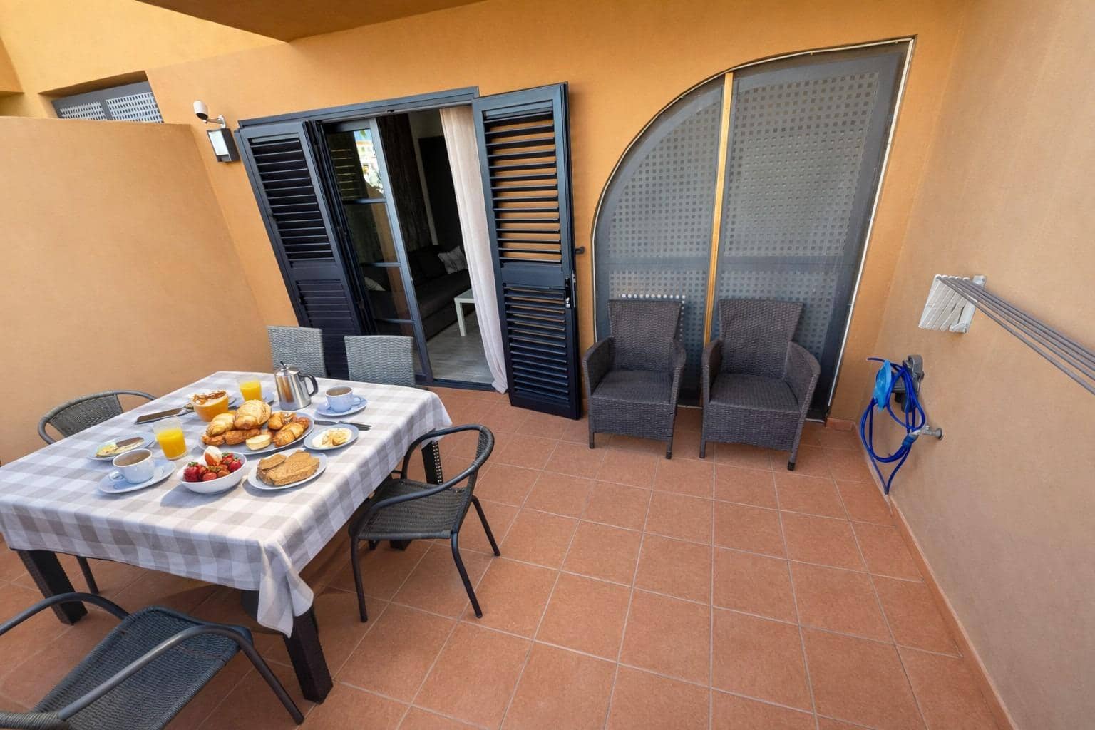 1 bedroom Apartment for sale in Arona with pool garage - € 220,000 (Ref: 9701653)