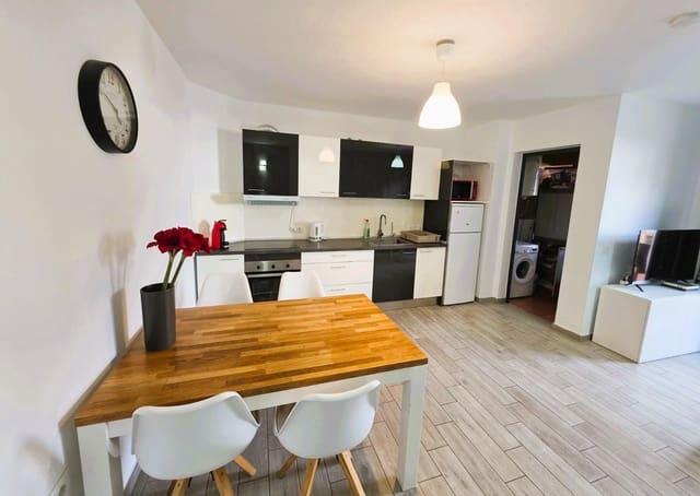 1 sypialnia Apartament na sprzedaż w Costa del Silencio, Arona z basenem garażem - 220 000 € (Ref: 9701653)