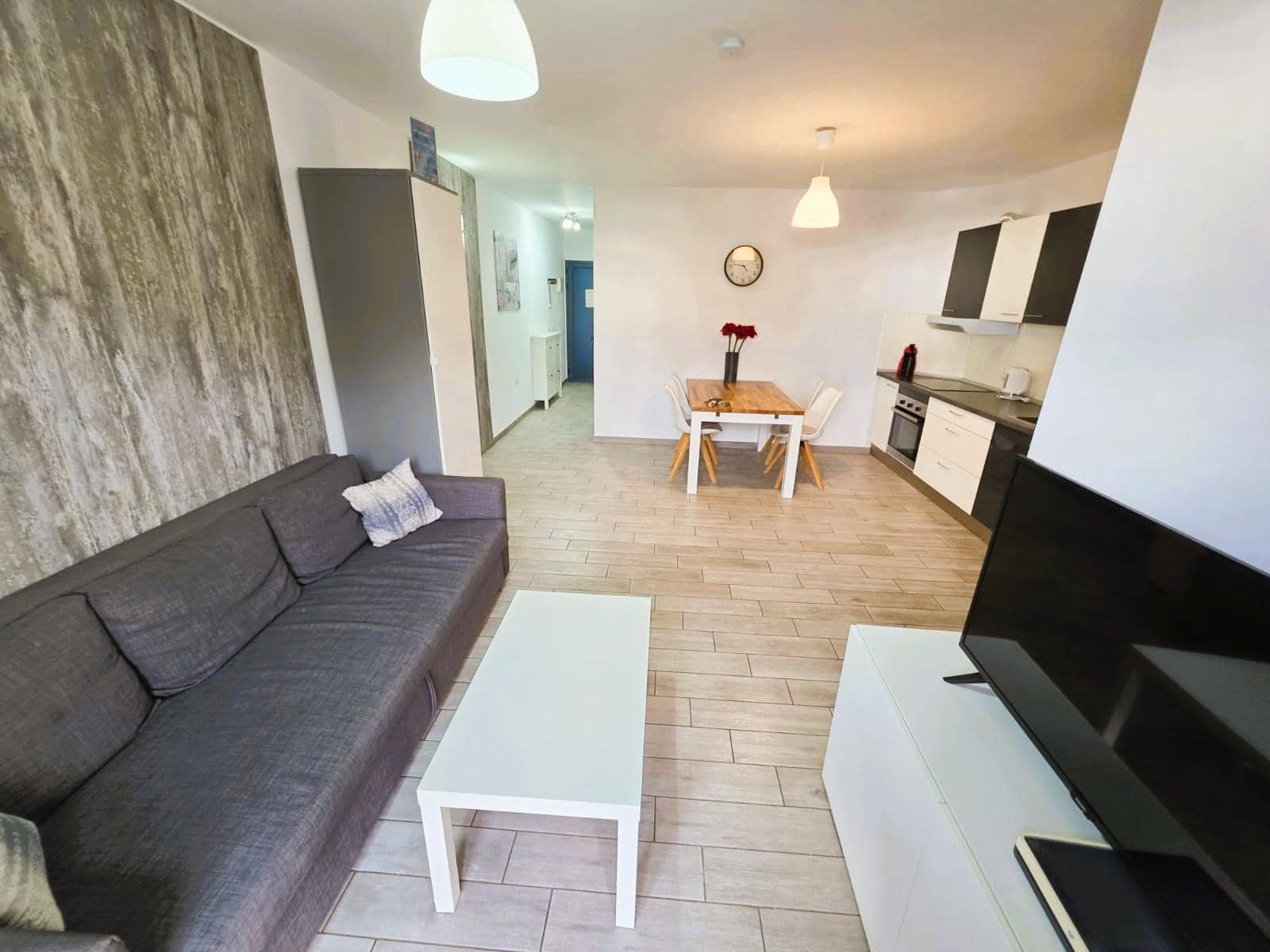 1 bedroom Apartment for sale in Arona with pool garage - € 220,000 (Ref: 9701653)