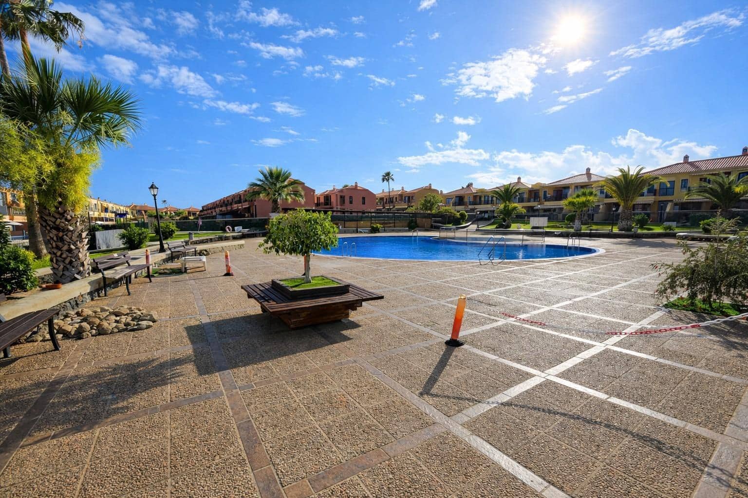 1 bedroom Apartment for sale in Arona with pool garage - € 220,000 (Ref: 9701653)