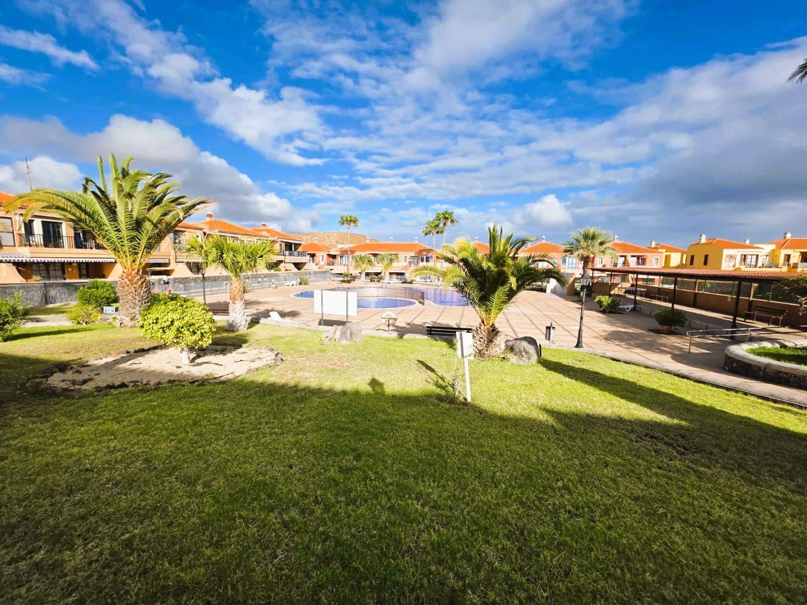 1 bedroom Apartment for sale in Arona with pool garage - € 220,000 (Ref: 9701653)