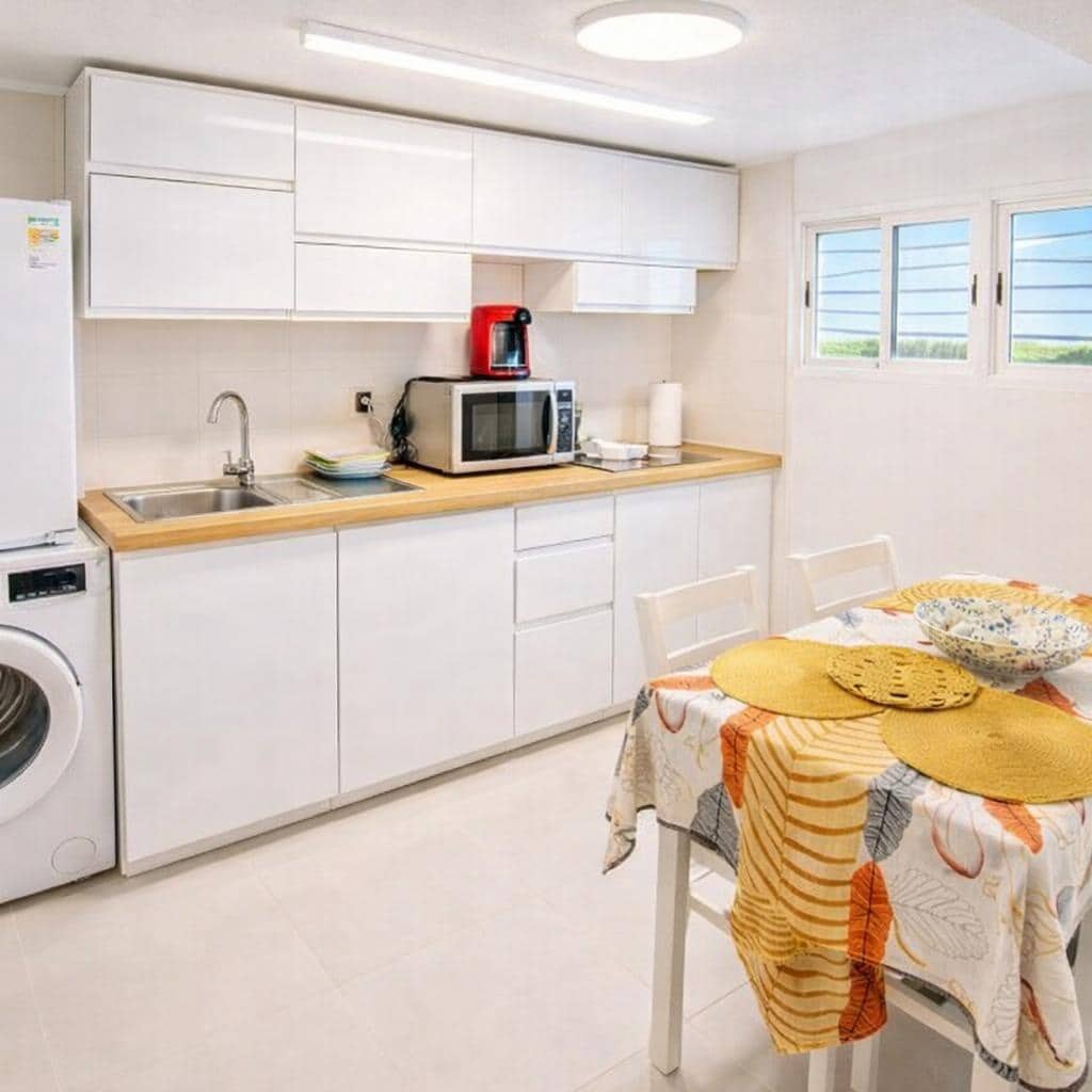 2 slaapkamer Kantoor te koop in Costa Adeje met zwembad - € 179.000 (Ref: 9758984)