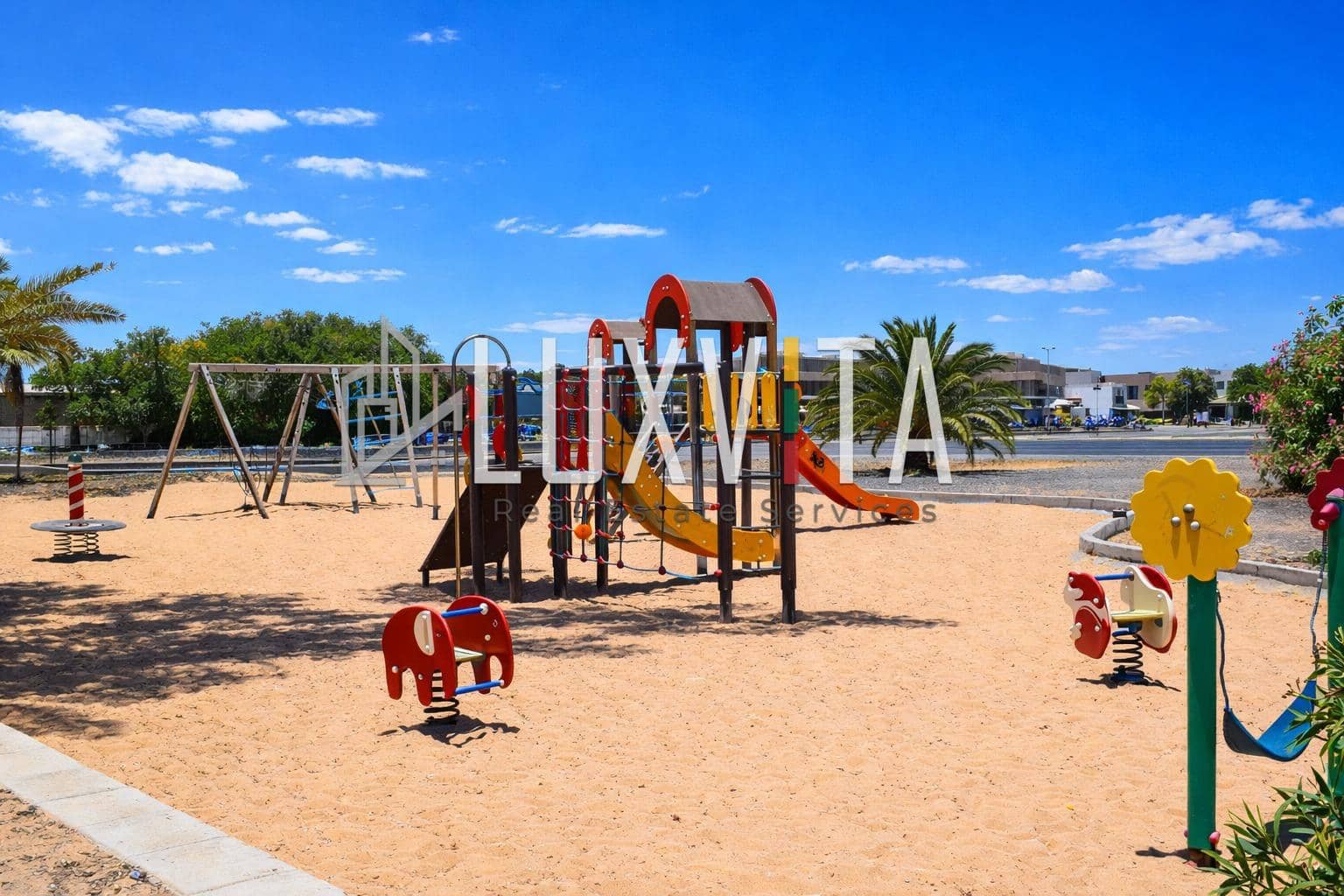 1 soverom Leilighet til salgs i Arona med svømmebasseng - € 165 000 (Ref: 9783155)