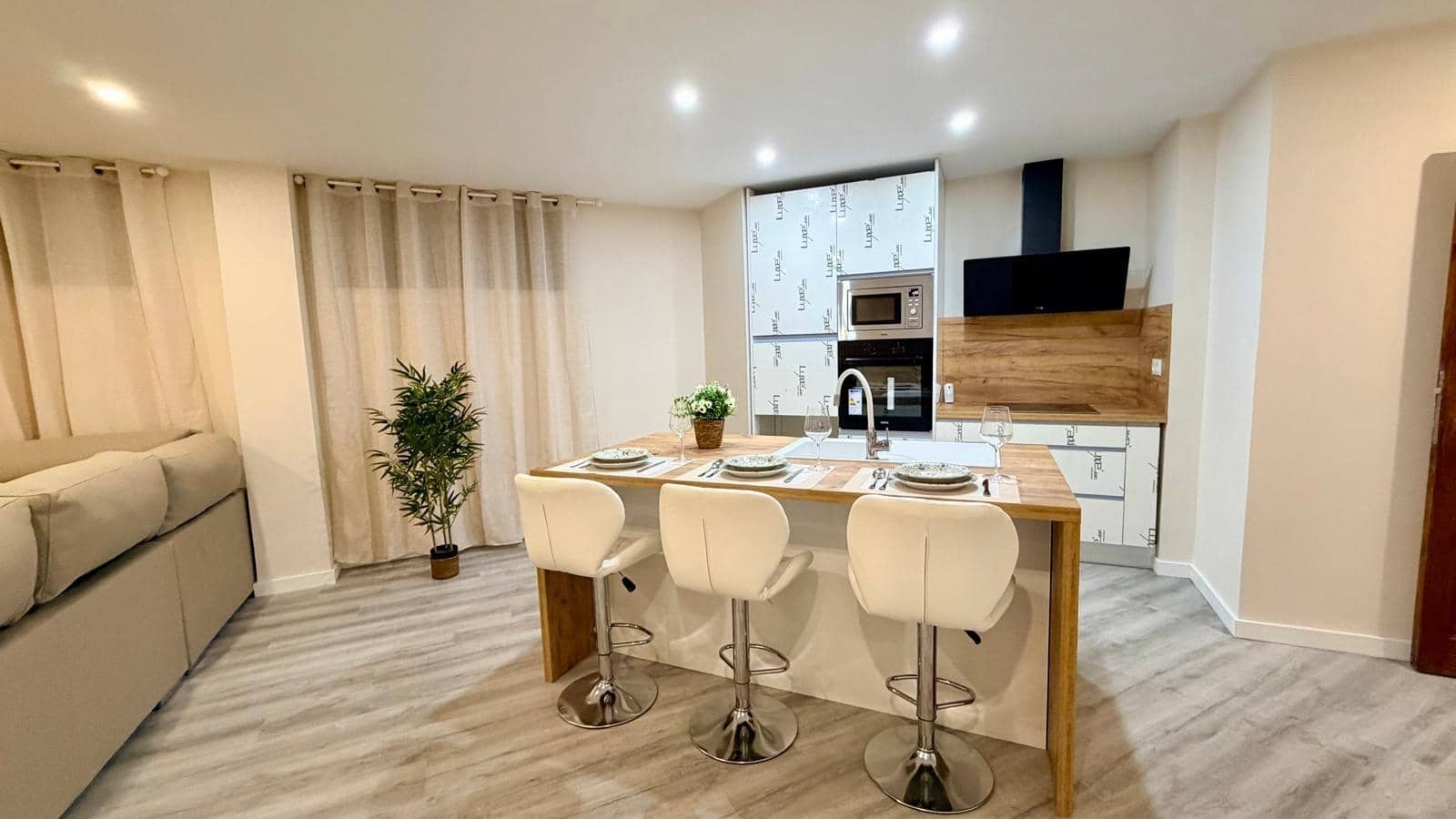 3 sovrum Lägenhet till salu i Los Cristianos med pool - 339 000 € (Ref: 9783156)