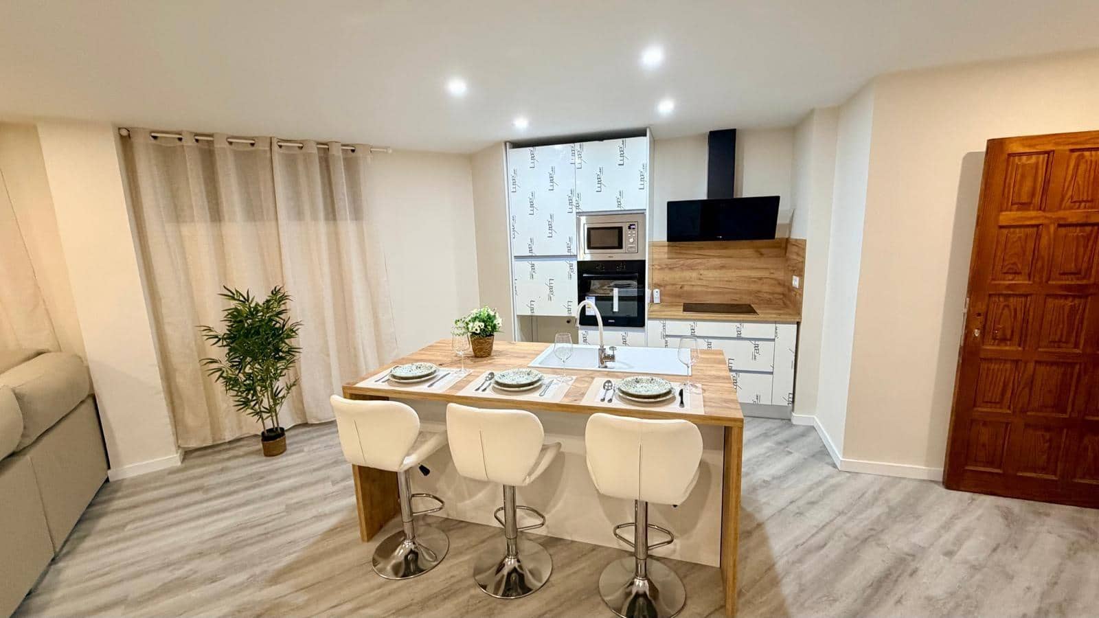 3 sovrum Lägenhet till salu i Los Cristianos med pool - 339 000 € (Ref: 9783156)