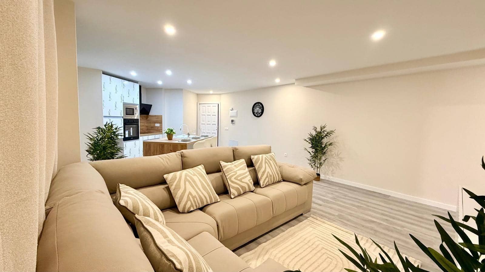 3 sovrum Lägenhet till salu i Los Cristianos med pool - 339 000 € (Ref: 9783156)