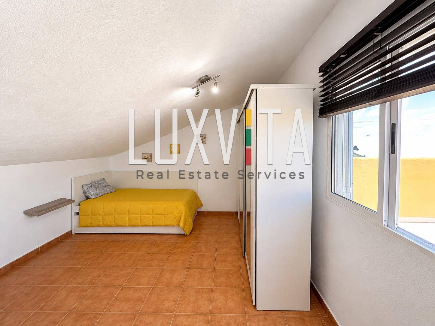 4 bedroom Villa for sale in Santiago del Teide with garage - € 560,000 (Ref: 9924637)