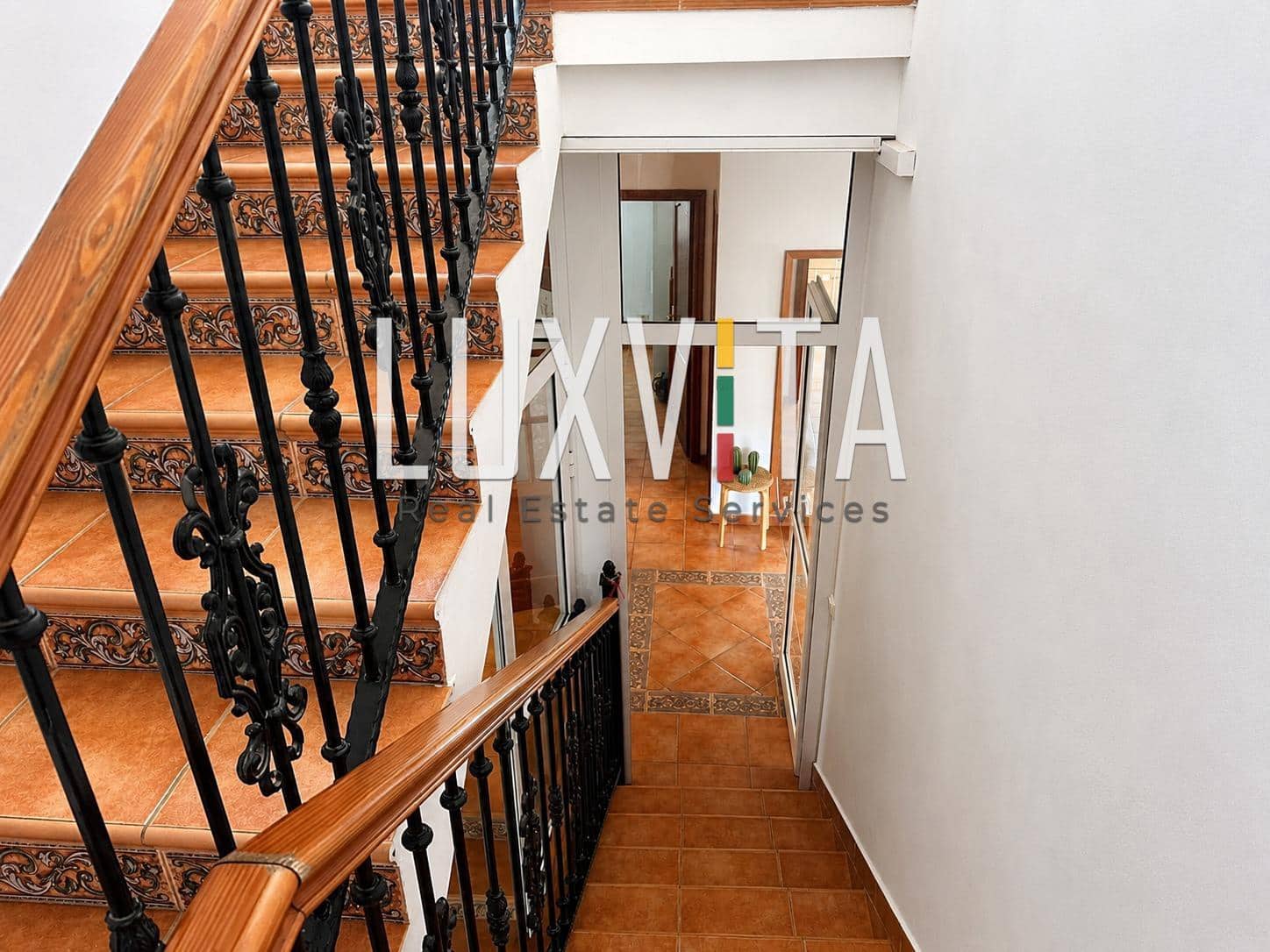4 bedroom Villa for sale in Santiago del Teide with garage - € 560,000 (Ref: 9924637)