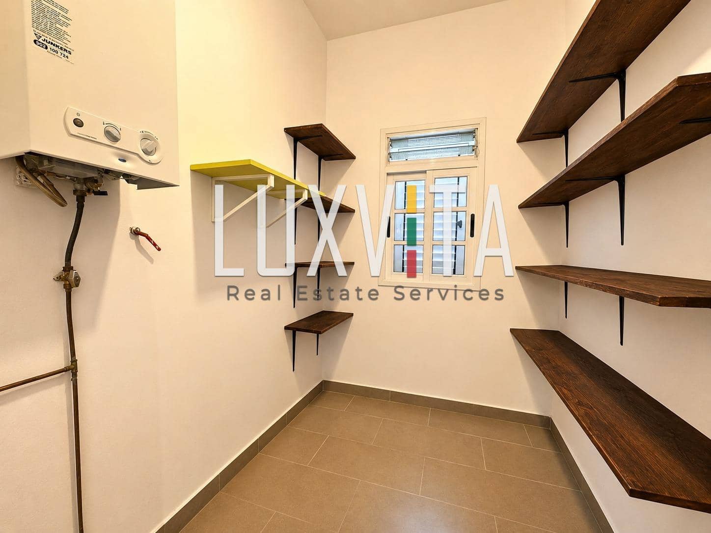4 bedroom Villa for sale in Santiago del Teide with garage - € 560,000 (Ref: 9924637)