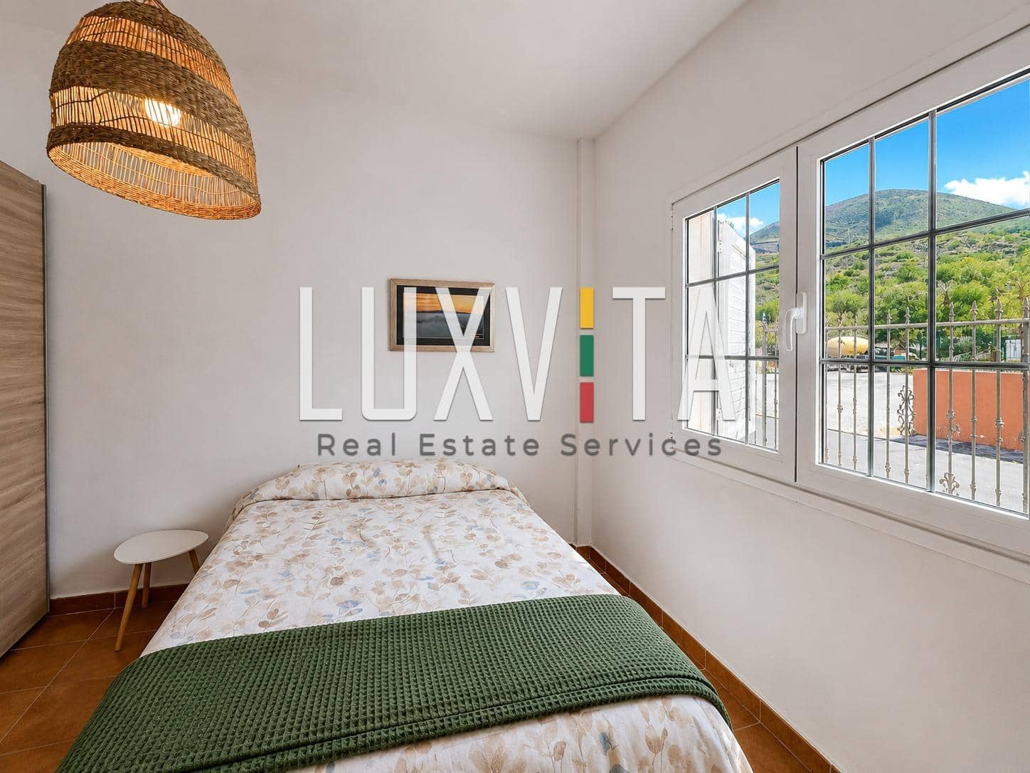 4 bedroom Villa for sale in Santiago del Teide with garage - € 560,000 (Ref: 9924637)