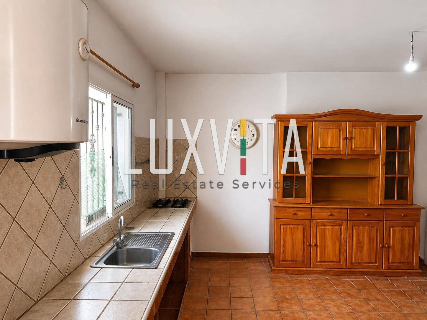 4 bedroom Villa for sale in Santiago del Teide with garage - € 560,000 (Ref: 9924637)