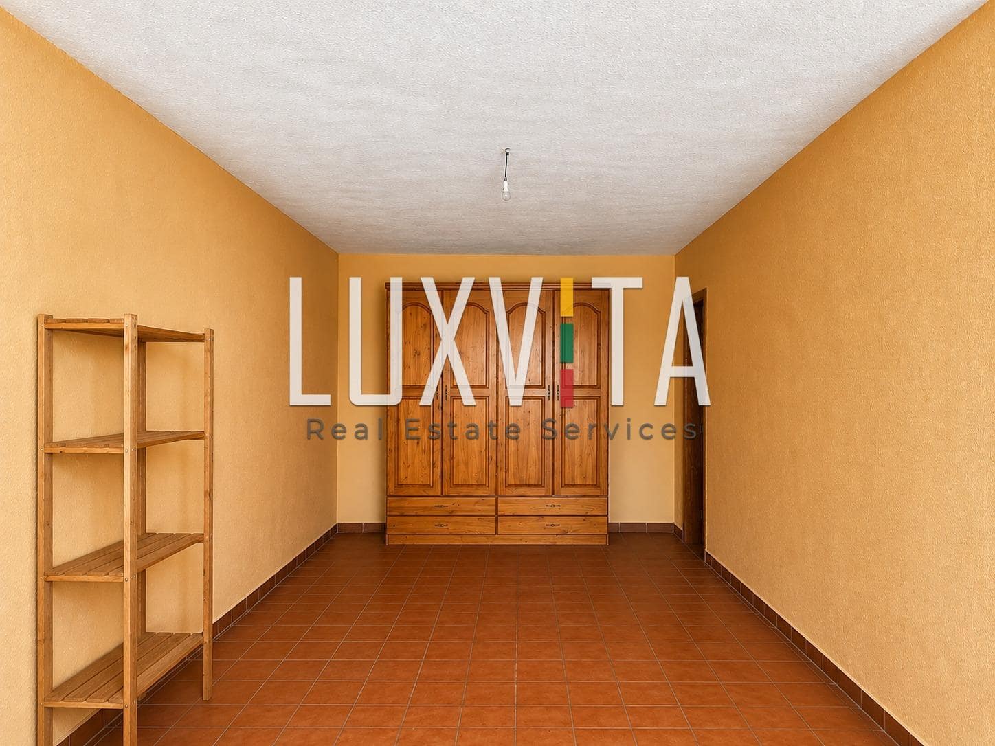 4 bedroom Villa for sale in Santiago del Teide with garage - € 560,000 (Ref: 9924637)