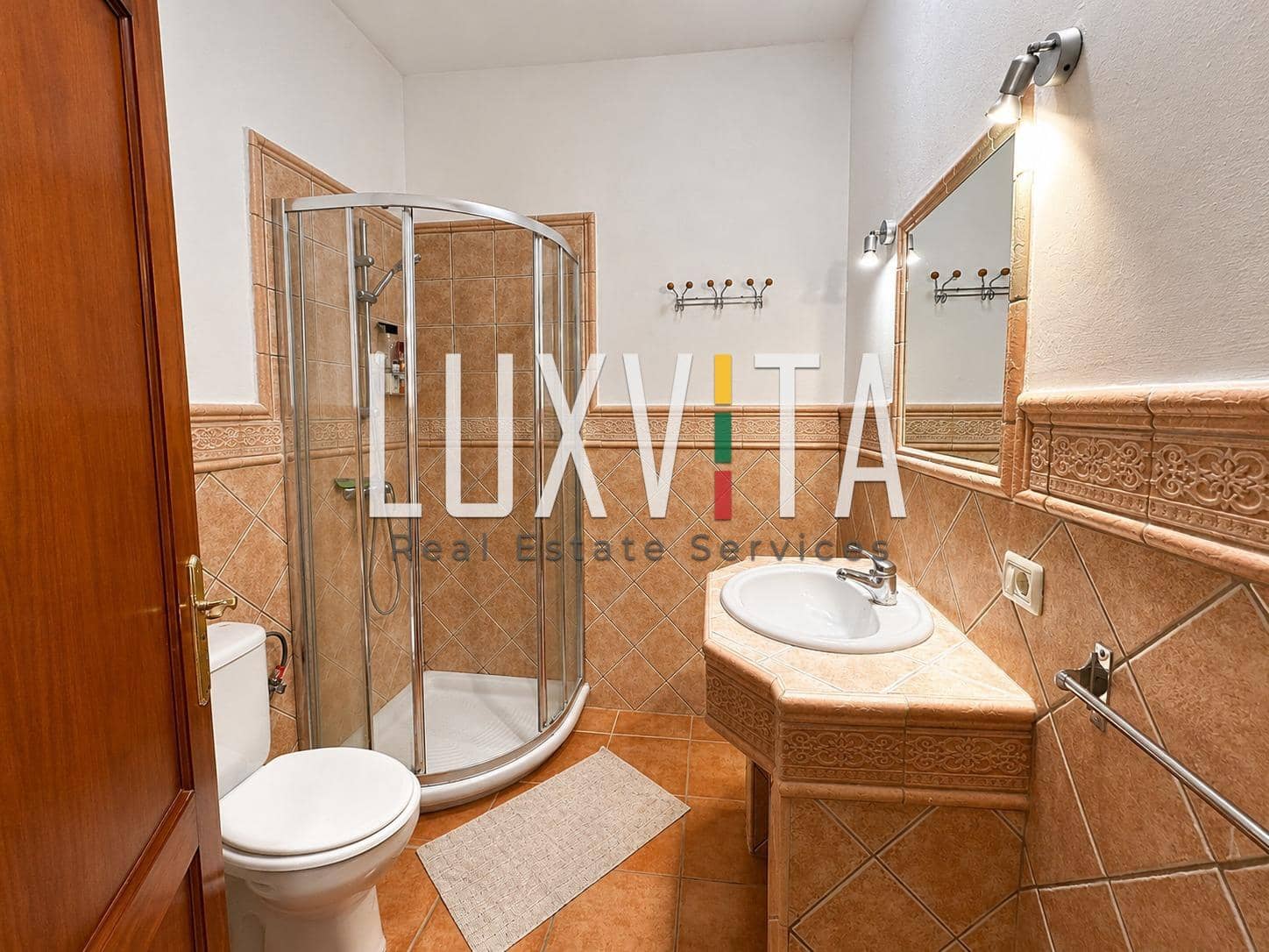 4 bedroom Villa for sale in Santiago del Teide with garage - € 560,000 (Ref: 9924637)