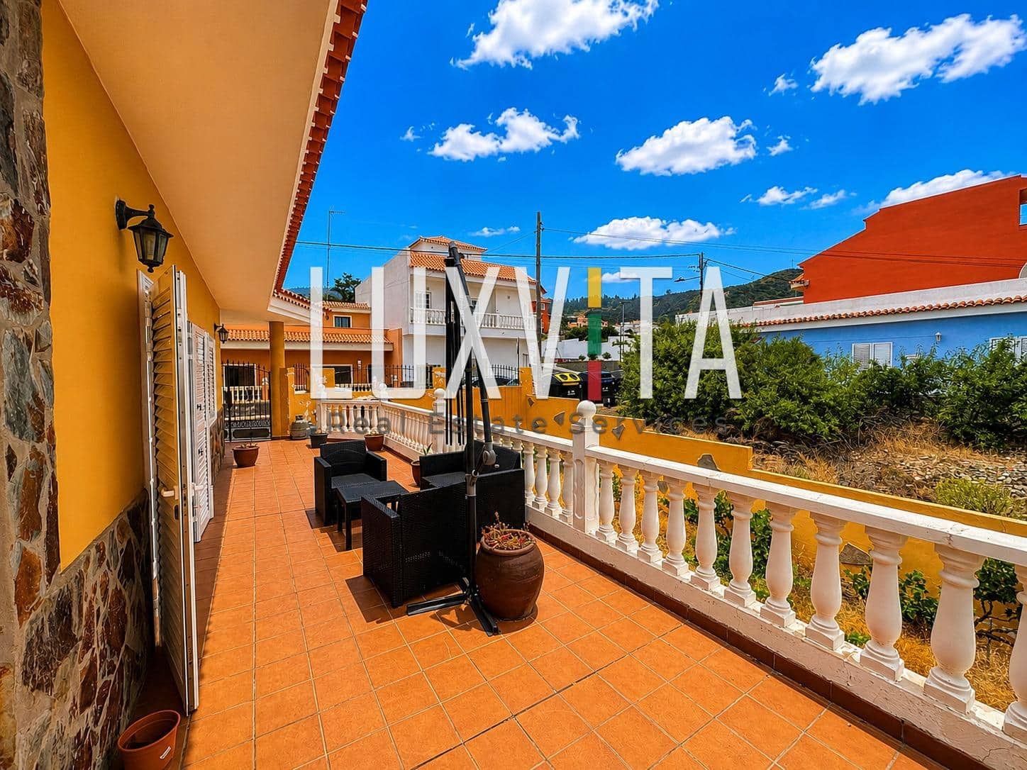 4 bedroom Villa for sale in Santiago del Teide with garage - € 560,000 (Ref: 9924637)