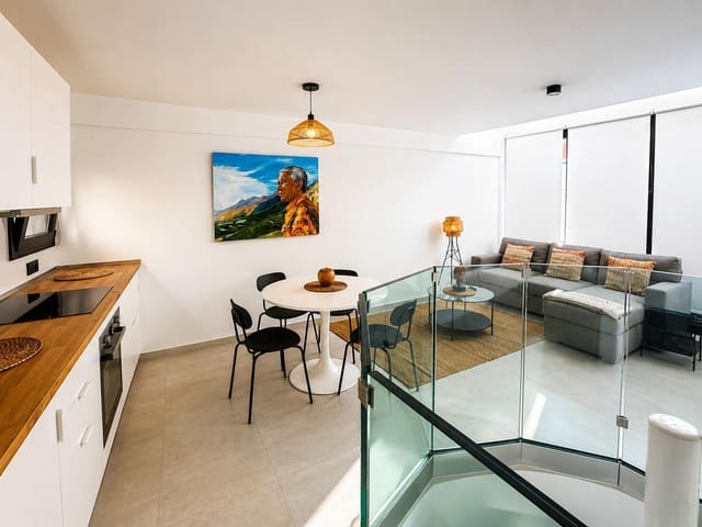 1 soverom Leilighet til salgs i Los Cristianos, Arona - € 280 000 (Ref: 9998835)