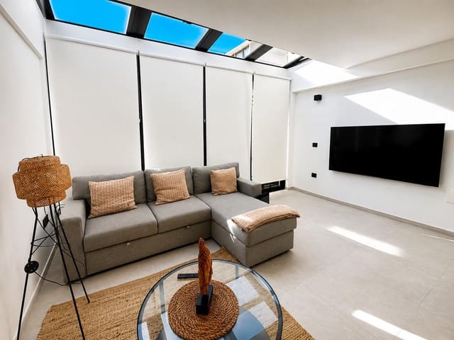 1 soverom Leilighet til salgs i Los Cristianos, Arona - € 280 000 (Ref: 9998835)