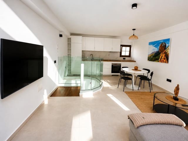 1 soverom Leilighet til salgs i Los Cristianos, Arona - € 280 000 (Ref: 9998835)