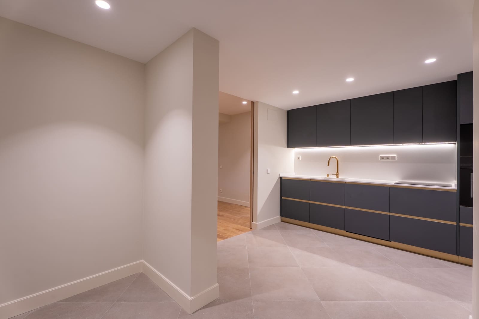 3 sypialnia Apartament na sprzedaż w Miasto Madryt z garażem - 1 650 000 € (Ref: 10086353)