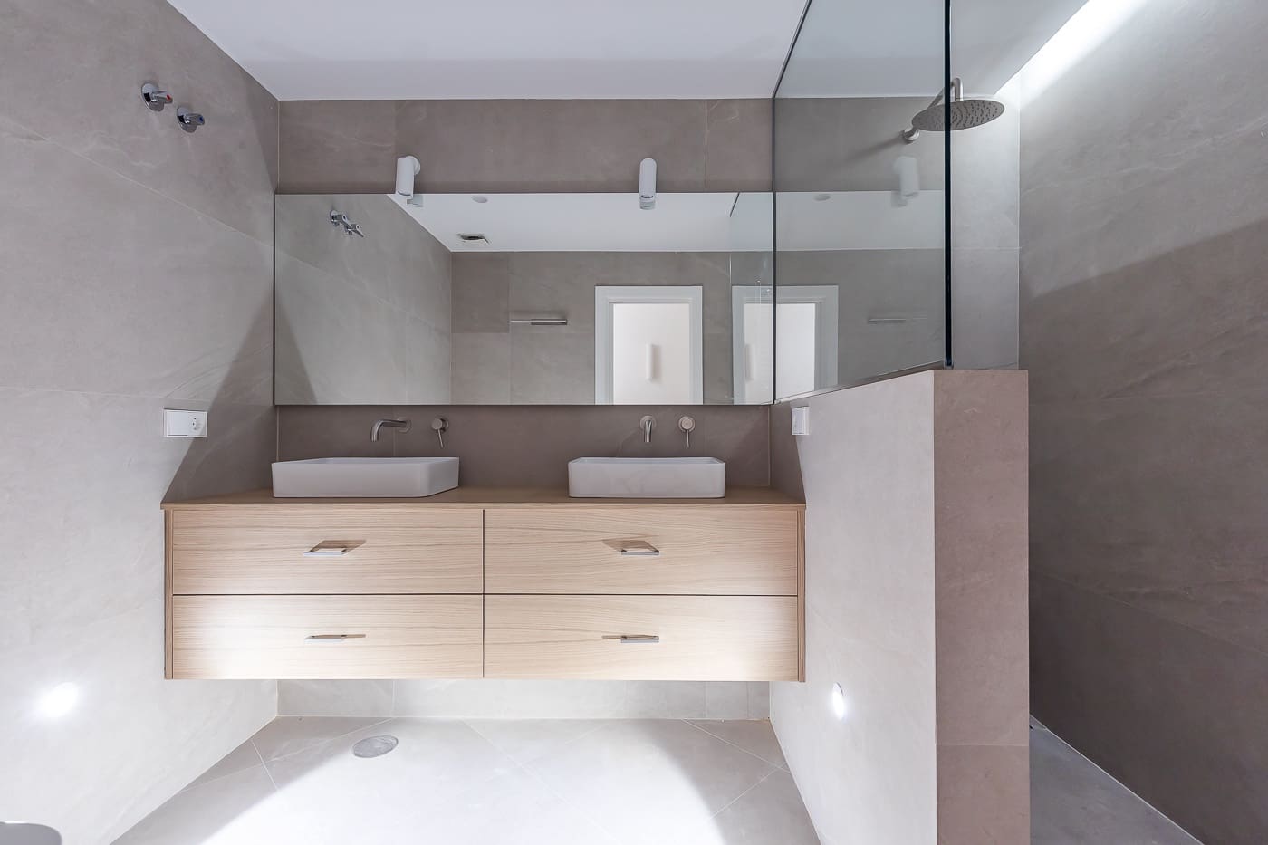 3 bedroom Apartment for sale in Madrid city - € 1,675,000 (Ref: 9462901)