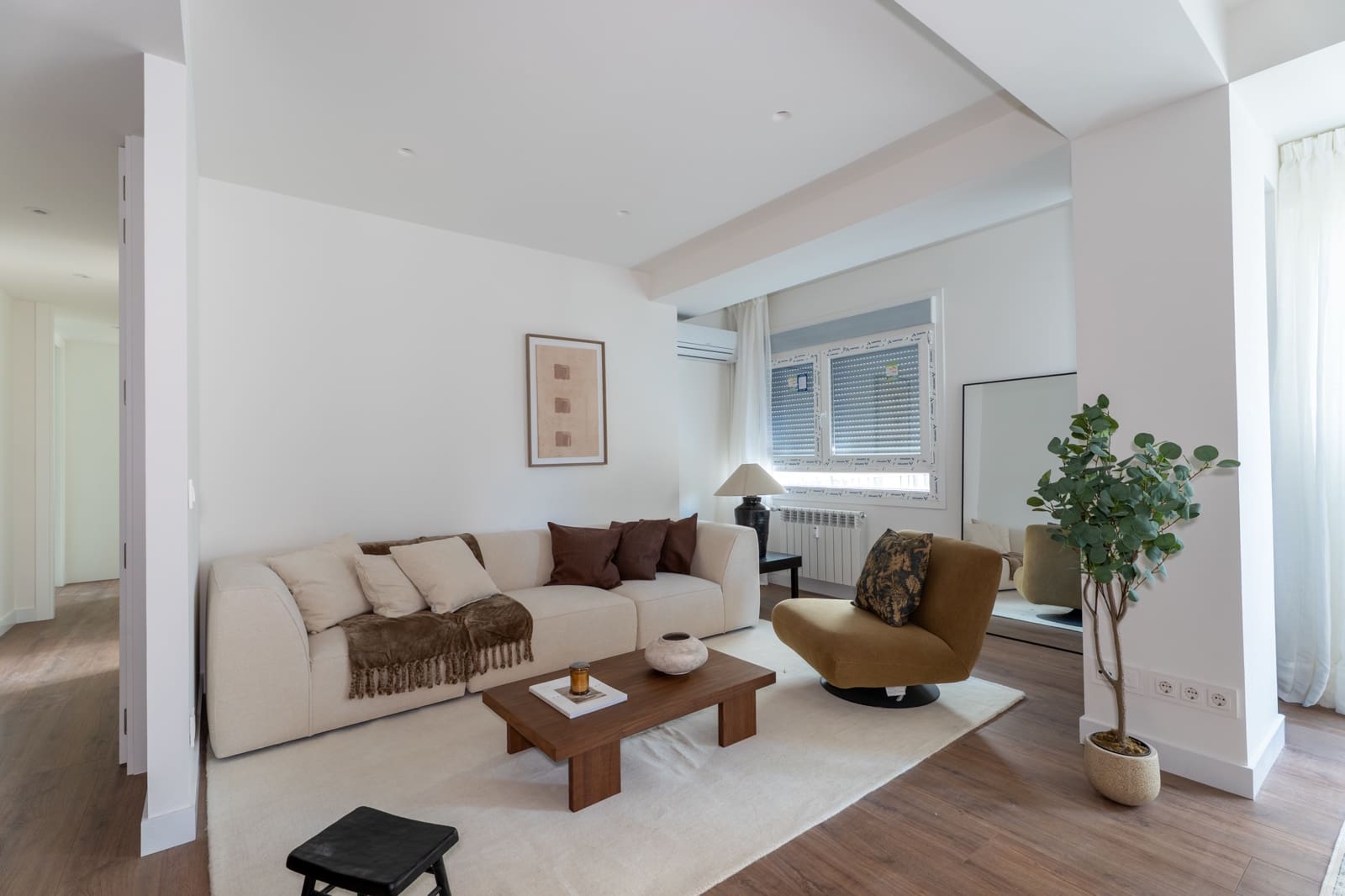 Piso de 2 habitaciones en Madrid ciudad en venta - 990.000 € (Ref: 9730873)