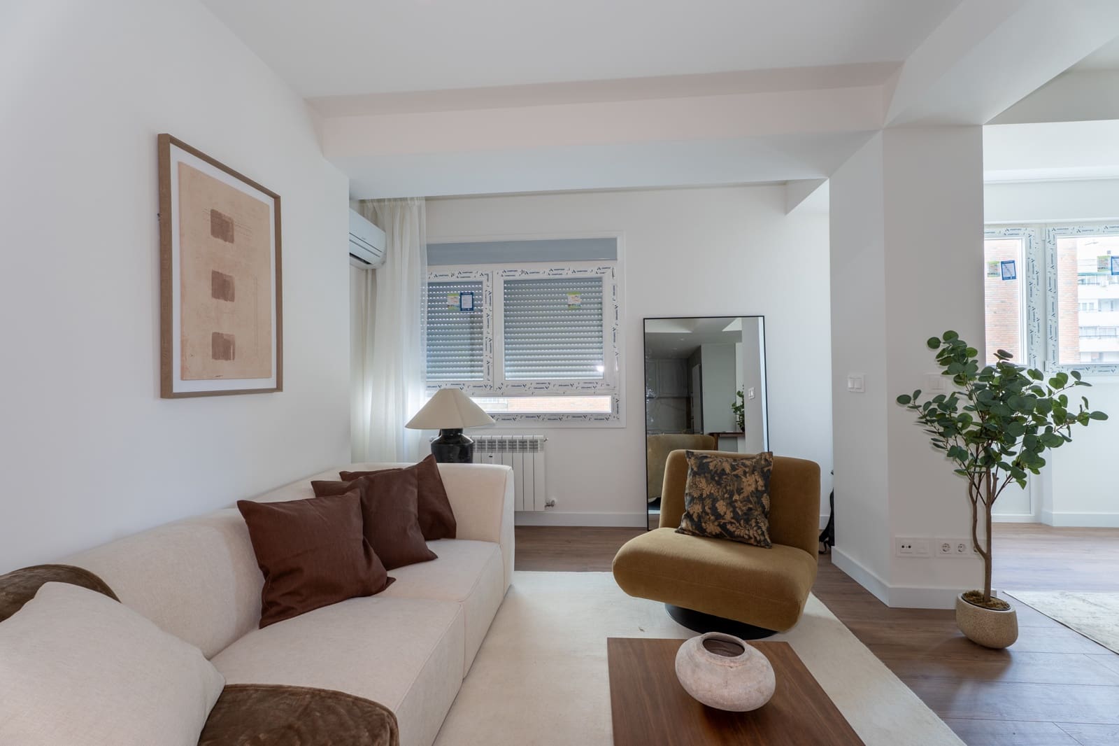 Piso de 2 habitaciones en Madrid ciudad en venta - 990.000 € (Ref: 9730873)