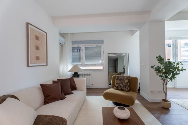 2 quarto Apartamento para venda em Cuatro Caminos, Madrid cidade - 990 000 € (Ref: 9730873)
