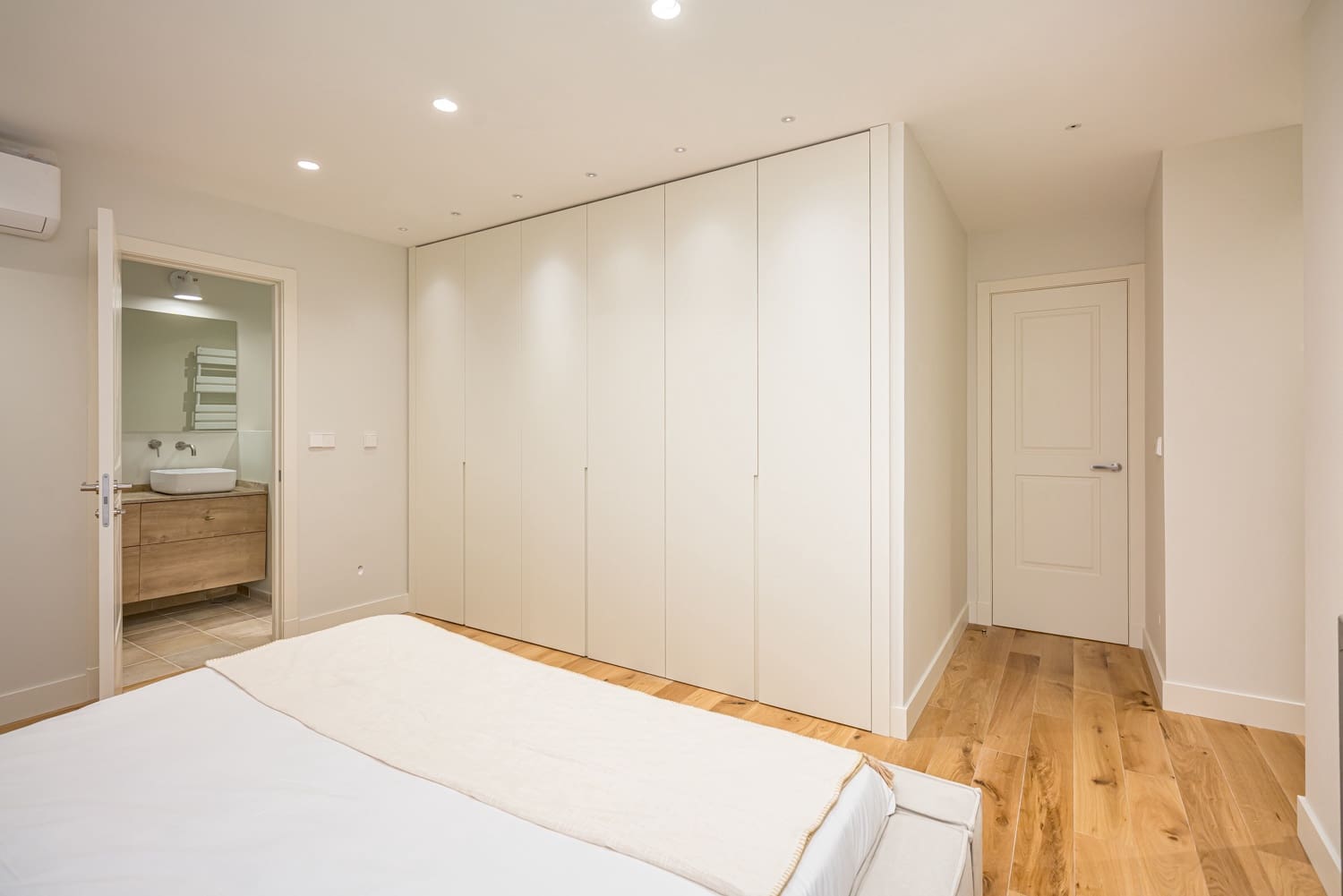 3 bedroom Flat for sale in Madrid city with garage - € 2,799,000 (Ref: 9730876)