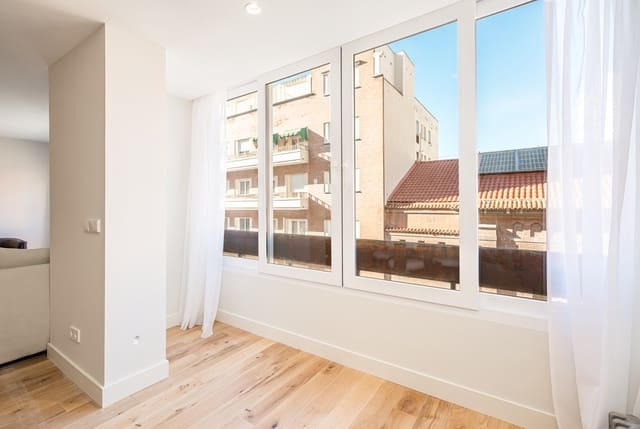 3 soveværelse Lejlighed til salg i Castellana, Madrid by med garage - € 2.799.000 (Ref: 9730876)