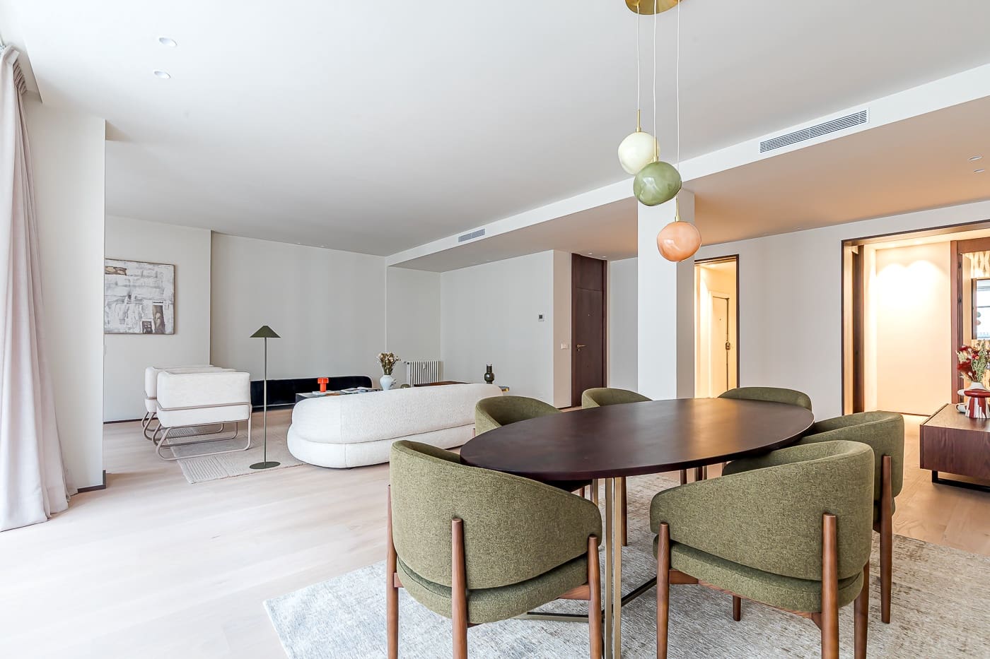 4 bedroom Flat for sale in Madrid city with garage - € 3,990,000 (Ref: 9730881)