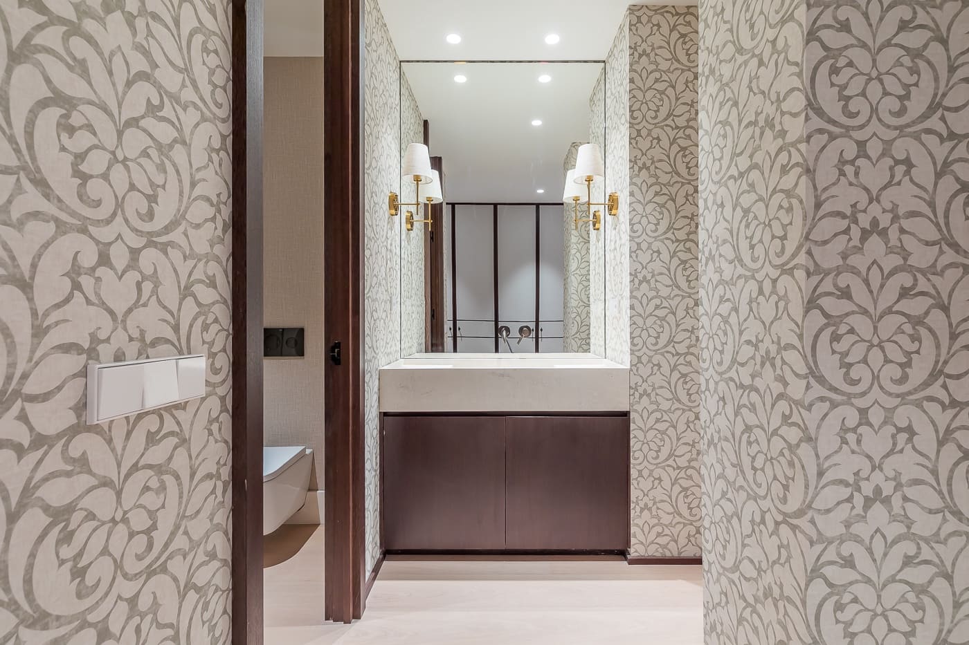 4 bedroom Flat for sale in Madrid city with garage - € 3,990,000 (Ref: 9730881)