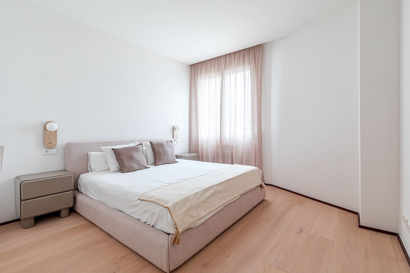 4 bedroom Flat for sale in Madrid city with garage - € 3,990,000 (Ref: 9730881)