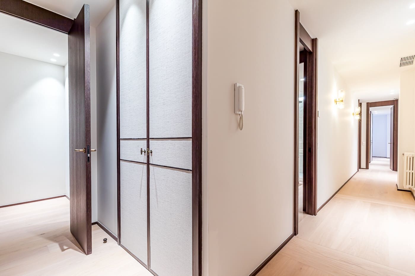 4 bedroom Flat for sale in Madrid city with garage - € 3,990,000 (Ref: 9730881)