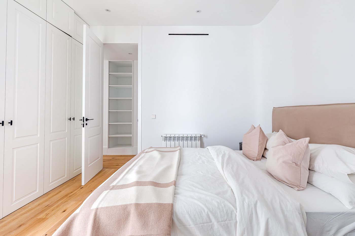 4 bedroom Apartment for sale in Madrid city with garage - € 3,375,000 (Ref: 9733449)