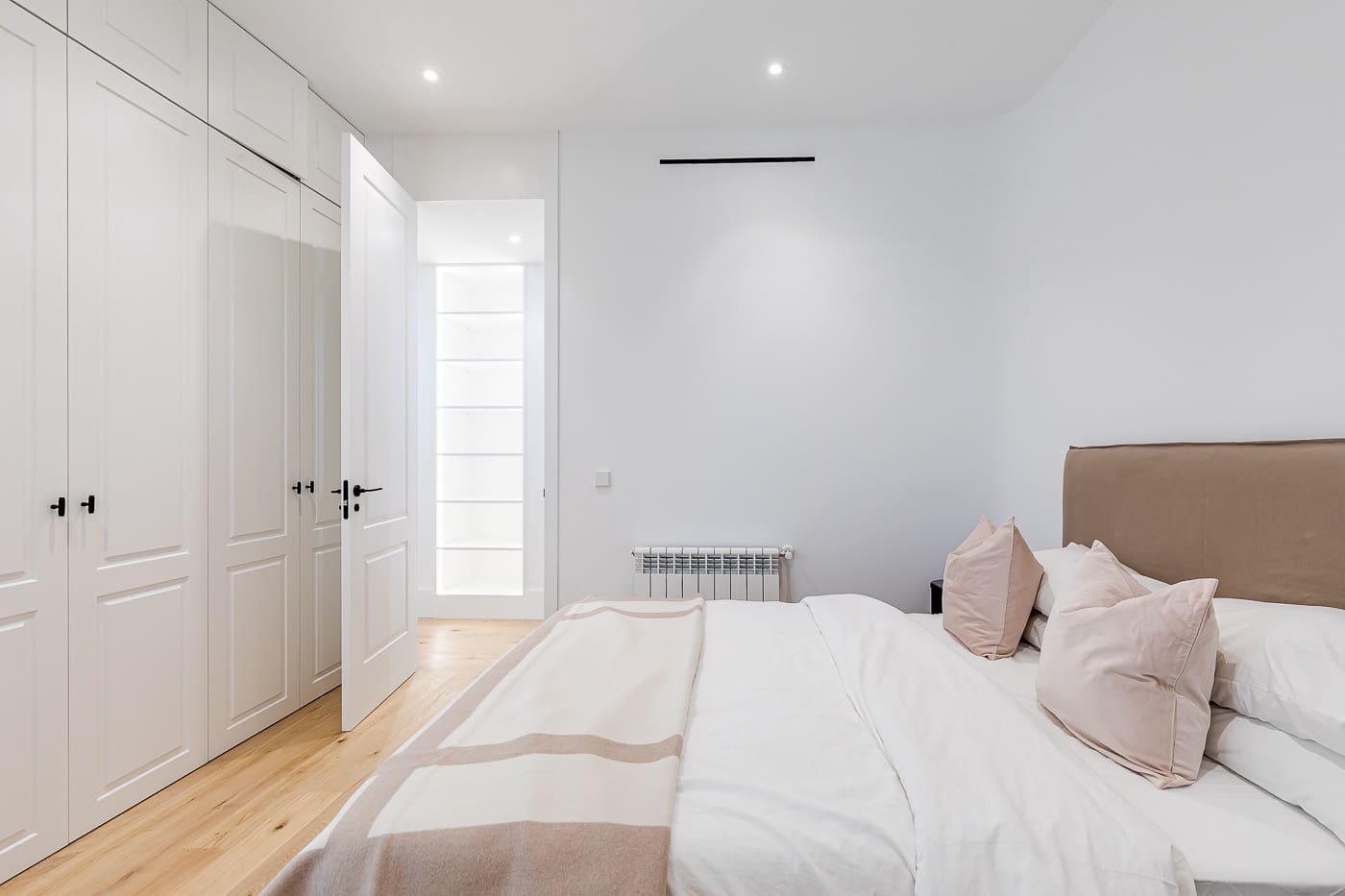 4 bedroom Apartment for sale in Madrid city with garage - € 3,375,000 (Ref: 9733449)