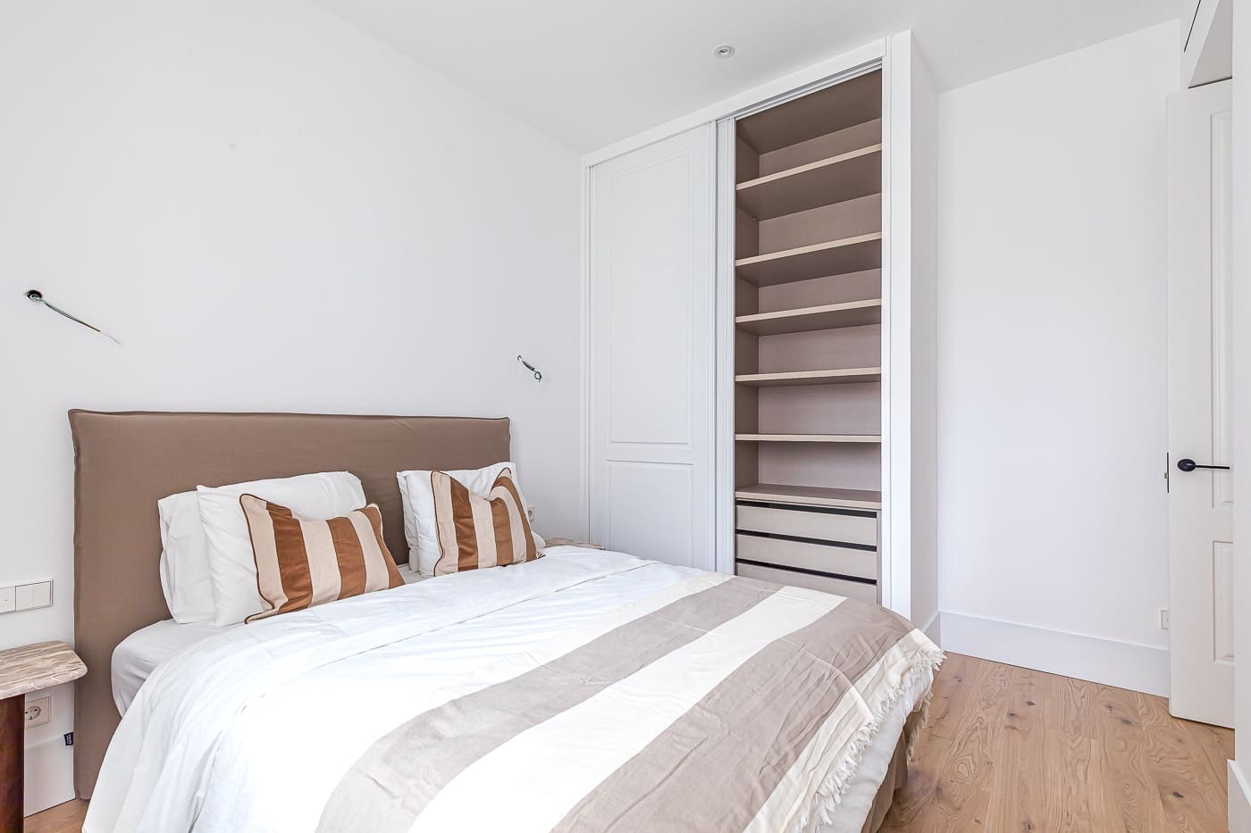 4 bedroom Apartment for sale in Madrid city with garage - € 3,375,000 (Ref: 9733449)
