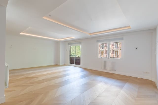 3 soverom Leilighet til salgs i Almagro, Madrid by med garasje - € 2 700 000 (Ref: 9733609)