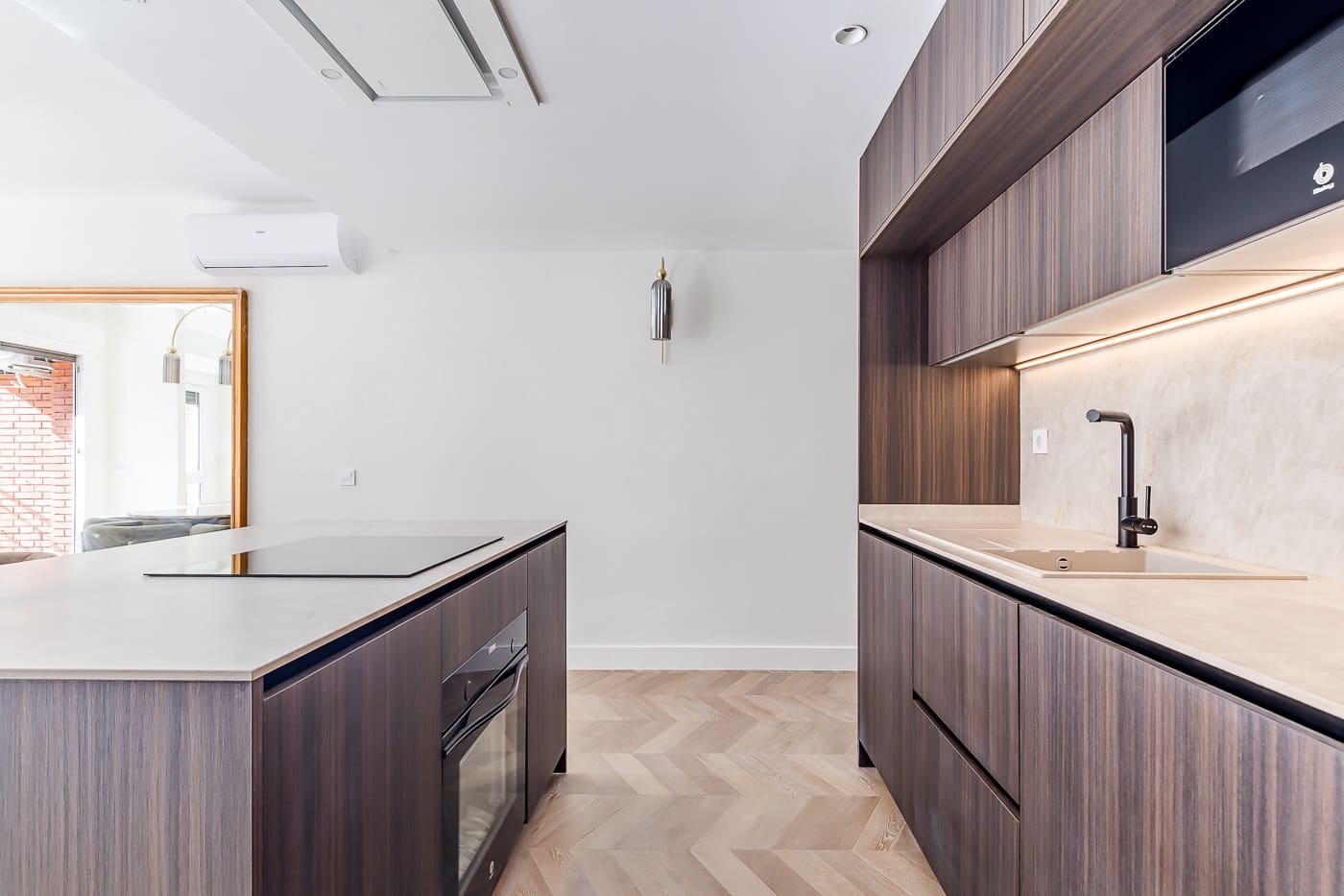 2 bedroom Flat for sale in Madrid city - € 930,000 (Ref: 9749239)