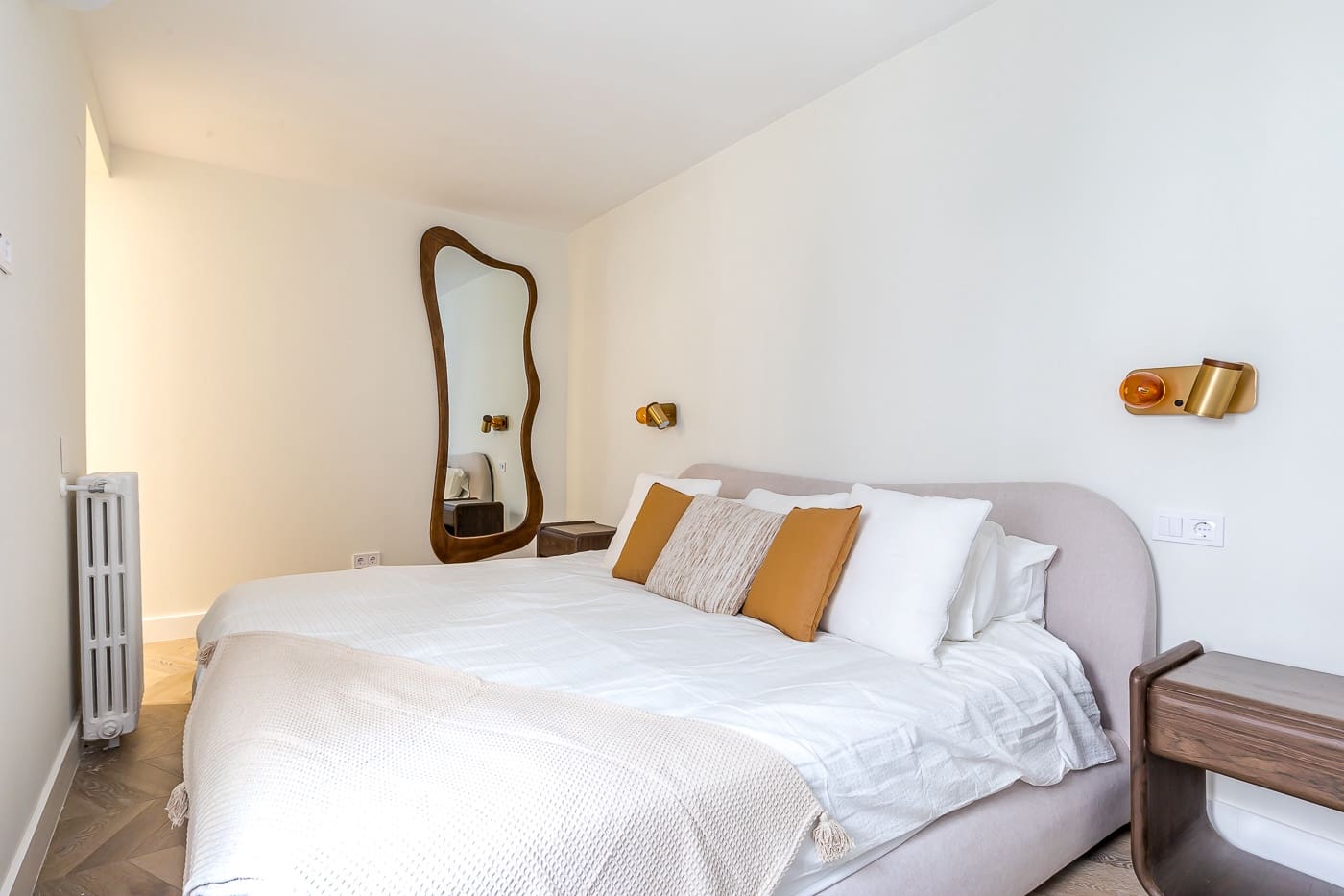 2 bedroom Flat for sale in Madrid city - € 930,000 (Ref: 9749239)