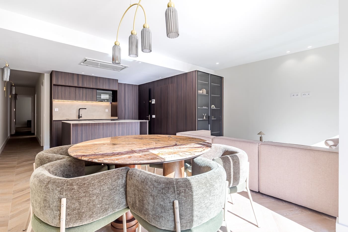 2 bedroom Flat for sale in Madrid city - € 930,000 (Ref: 9749239)