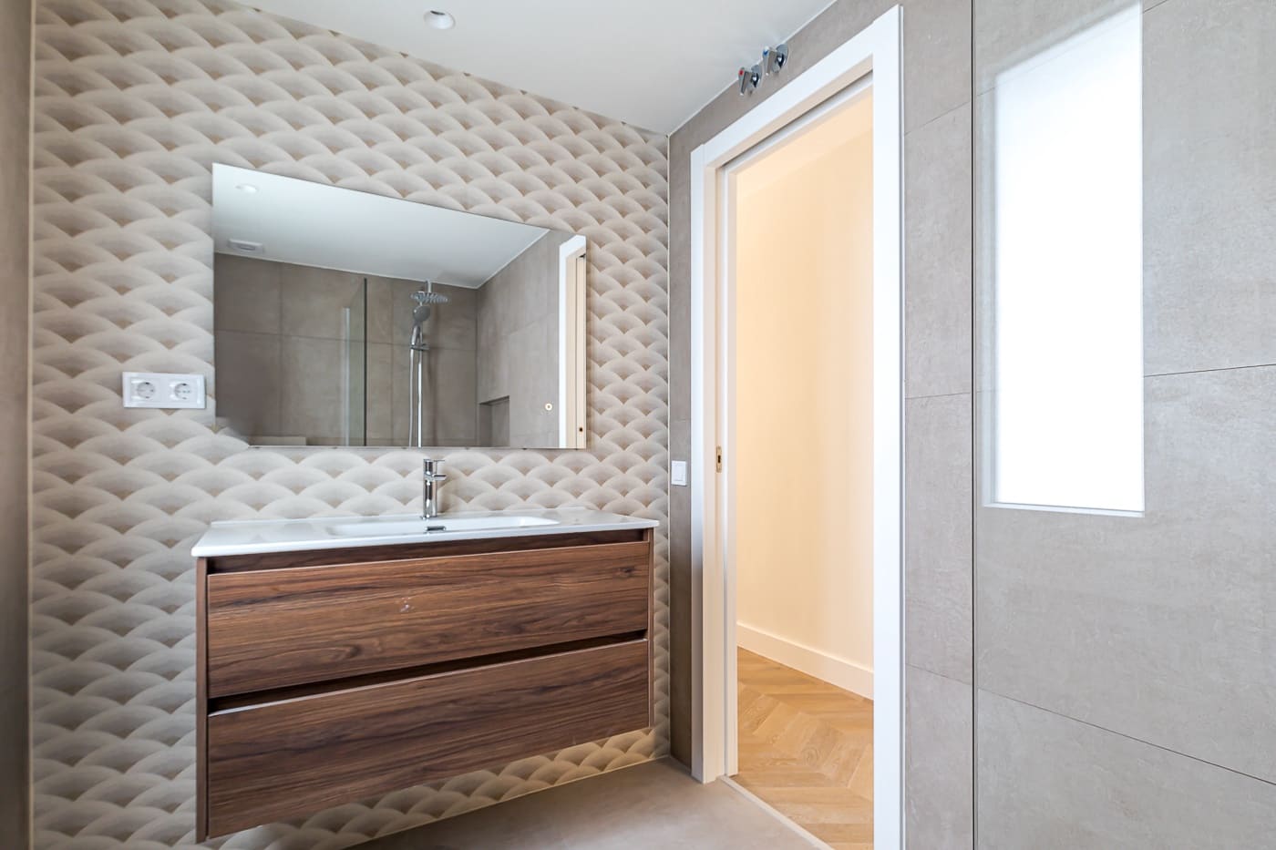 2 bedroom Flat for sale in Madrid city - € 930,000 (Ref: 9749239)