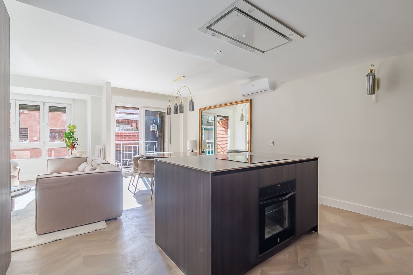 2 bedroom Flat for sale in Madrid city - € 930,000 (Ref: 9749239)