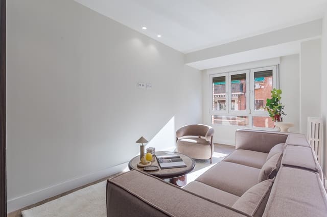 2 soverom Leilighet til salgs i Ciudad Jardín, Madrid by - € 930 000 (Ref: 9749239)