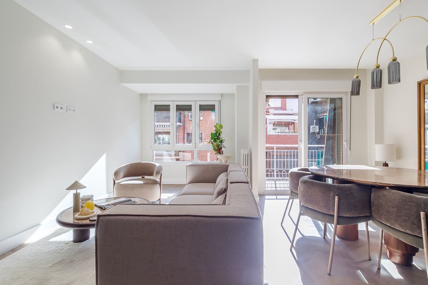 2 bedroom Flat for sale in Madrid city - € 930,000 (Ref: 9749239)