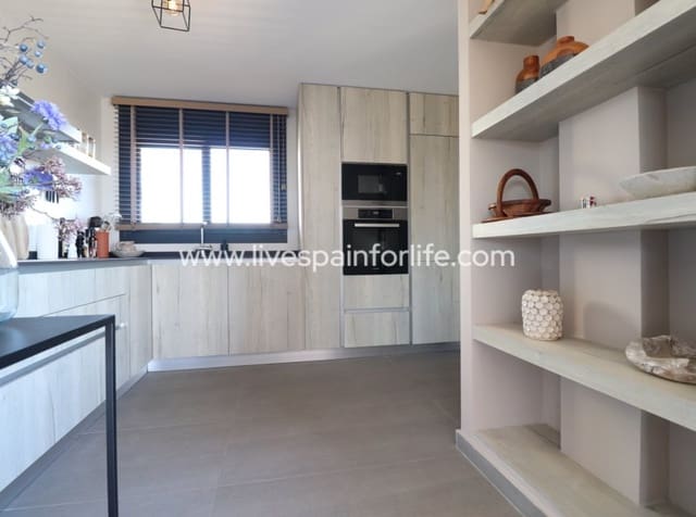 3 quarto Apartamento para venda em Puerto Deportivo, Guardamar del Segura com piscina garagem - 580 000 € (Ref: 10007500)