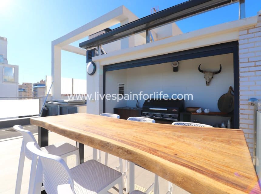 3 quarto Apartamento para venda em Guardamar del Segura com piscina garagem - 580 000 € (Ref: 10007500)