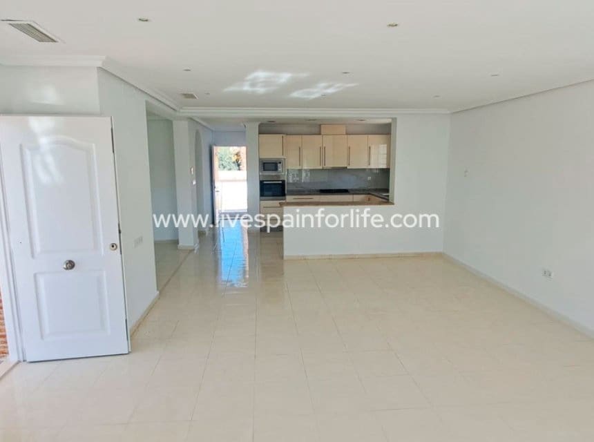 3 bedroom Finca/Country House for sale in Catral with pool garage - € 440,000 (Ref: 10007501)
