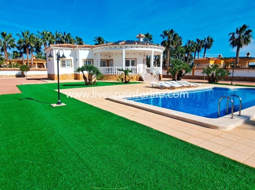 3 bedroom Finca/Country House for sale in Catral with pool garage - € 440,000 (Ref: 10007501)