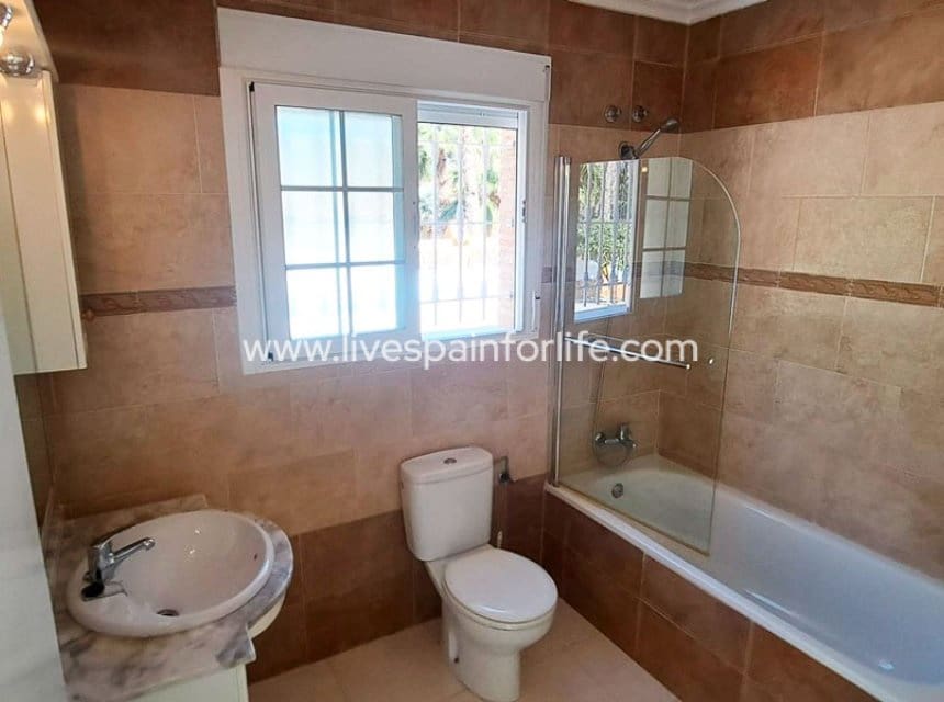 3 bedroom Finca/Country House for sale in Catral with pool garage - € 440,000 (Ref: 10007501)