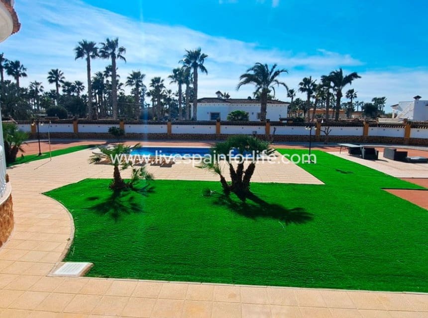 3 bedroom Finca/Country House for sale in Catral with pool garage - € 440,000 (Ref: 10007501)